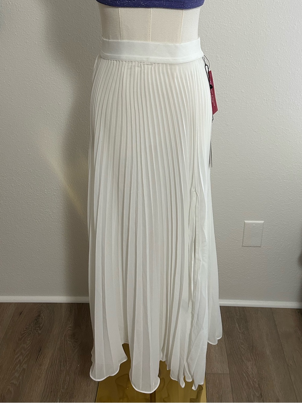 Carbon38 Women's Sheer White Pleated Maxi Skirt/Cover-up